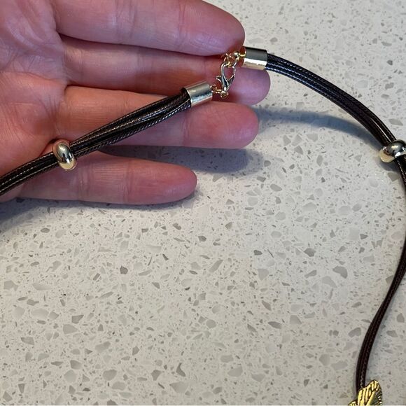 Feather Zinc Alloy Charm Necklace - Picture 10 of 12